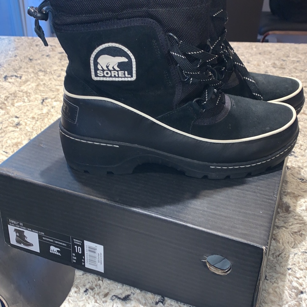 Sorel Tivoli boots sz 10 ❤️